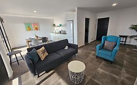 Las Norias Apartamentos & Grill